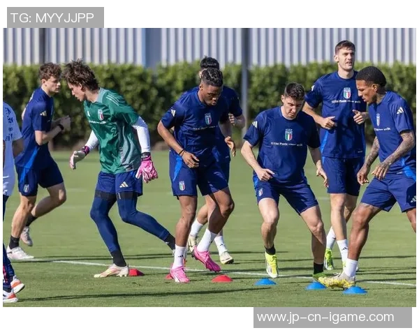 意大利足球前锋的崛起与挑战:从传统强队到新生代明星的演变分析 意大利足球前锋的崛起与挑战:从传统强队到新生代明星的演变分析